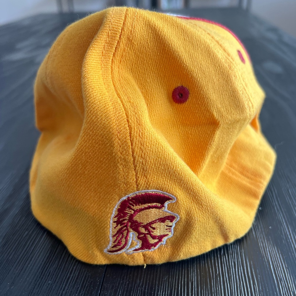 USC University of Southern California Flat Brim Fitted Hat - Picture 2 of 3